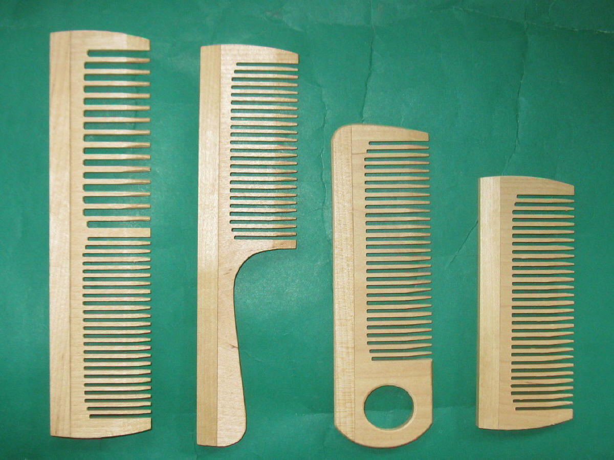 PIKUSA — houten kammen
