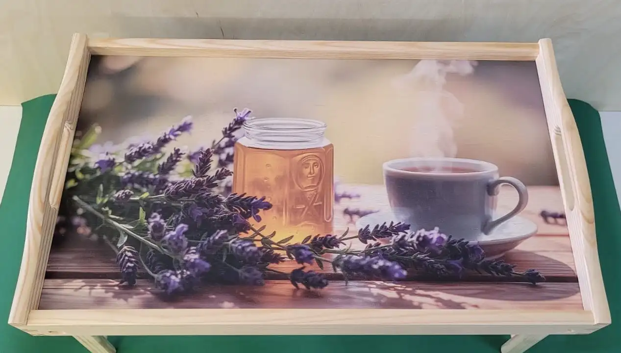 PIKUSA — ontbijtblad met lavendel- en honingmotief